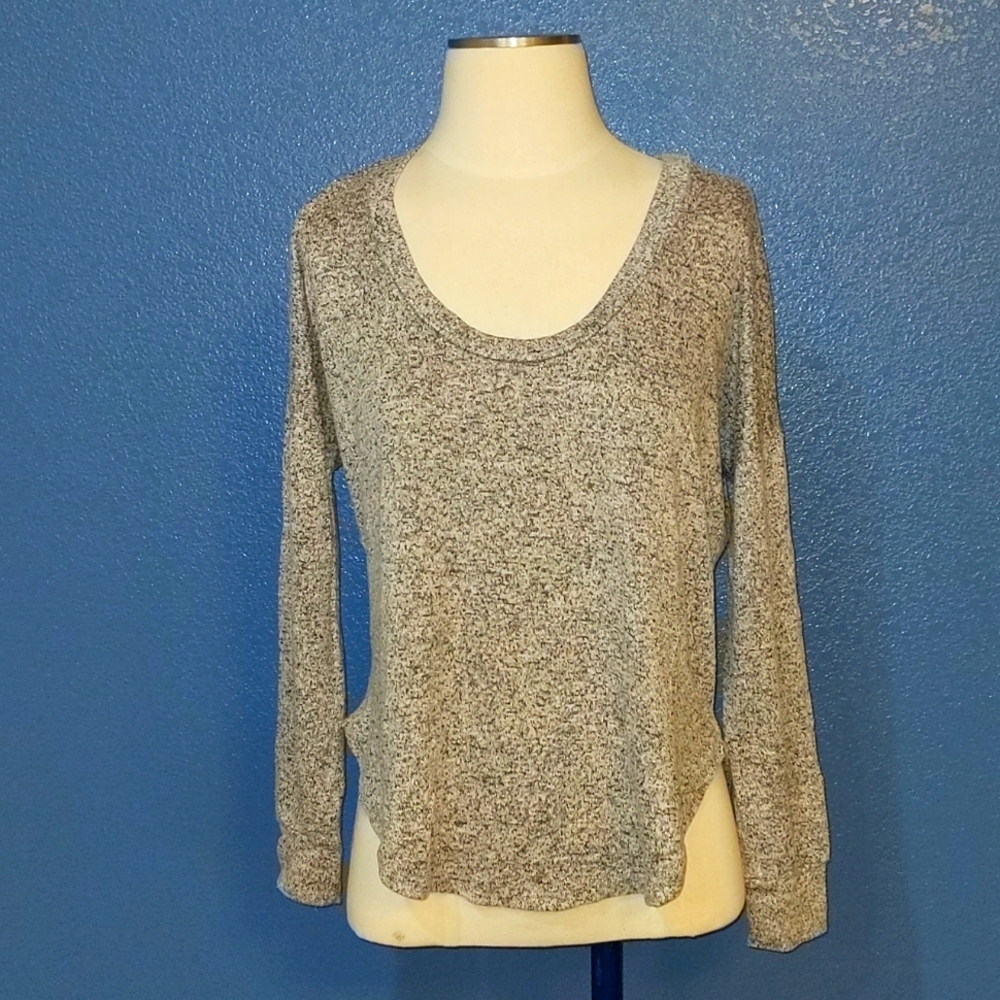 Oatmeal long sleeve tee
